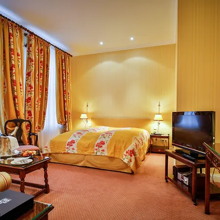 Stadt Hamburg 5*